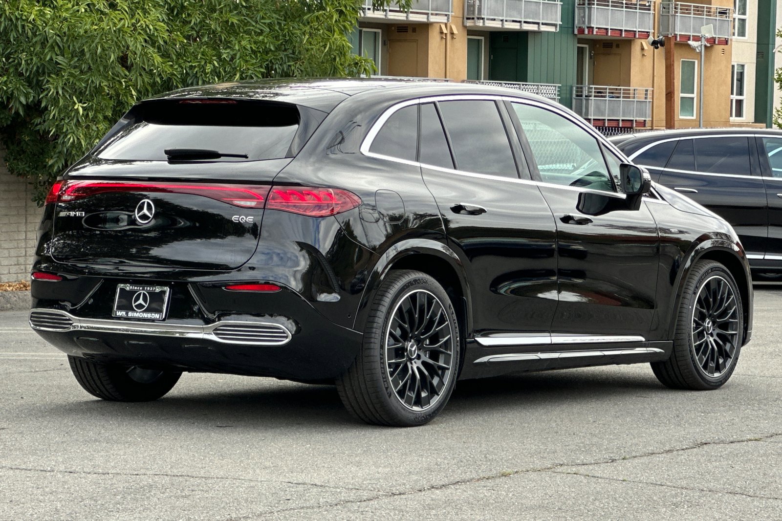 2025 Mercedes Benz EQE SUV AMG photo 3