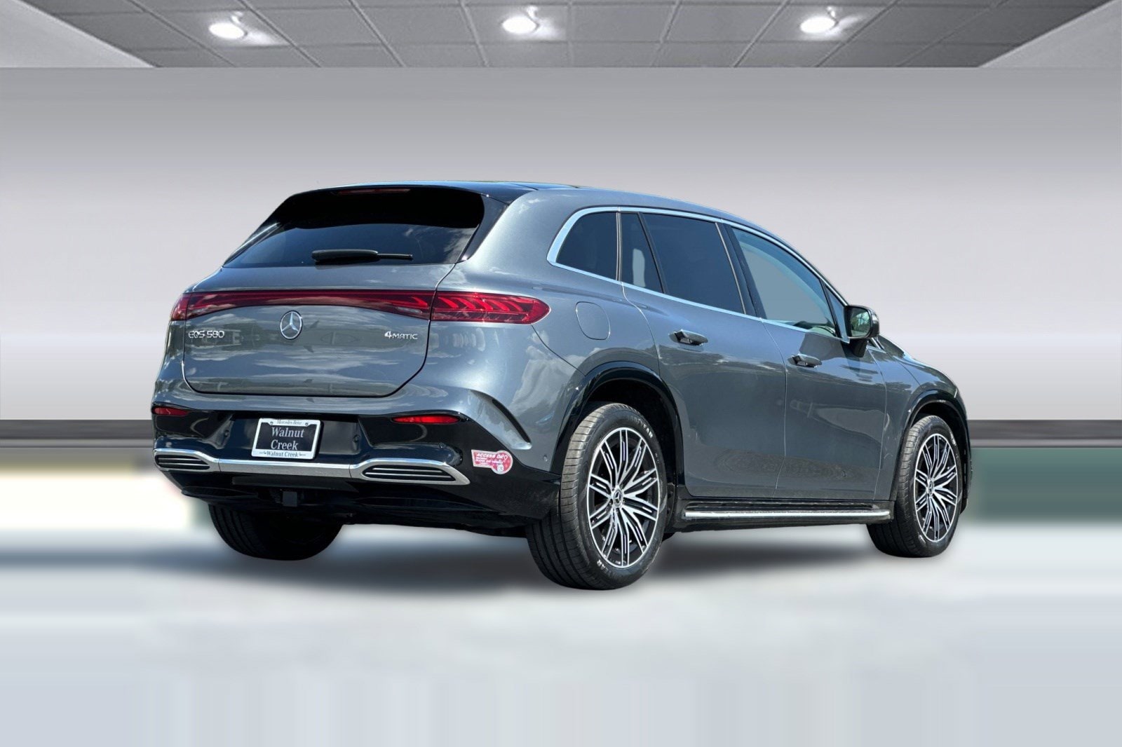 2023 Mercedes-Benz EQS 580 4MATIC SUV photo 3