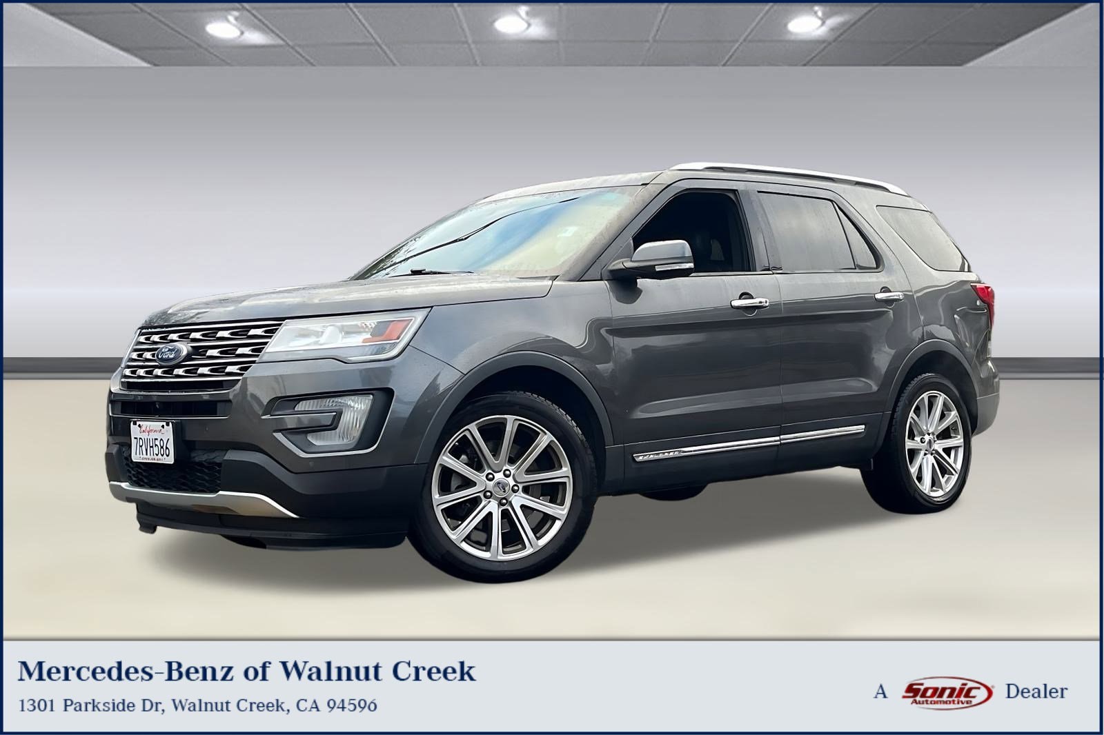 2016 Ford Explorer Limited's photo