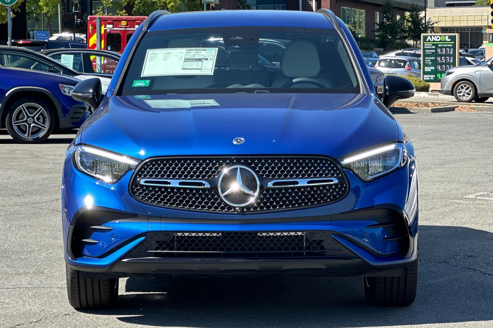 2025 Mercedes Benz GLC 350e 4MATIC photo 4