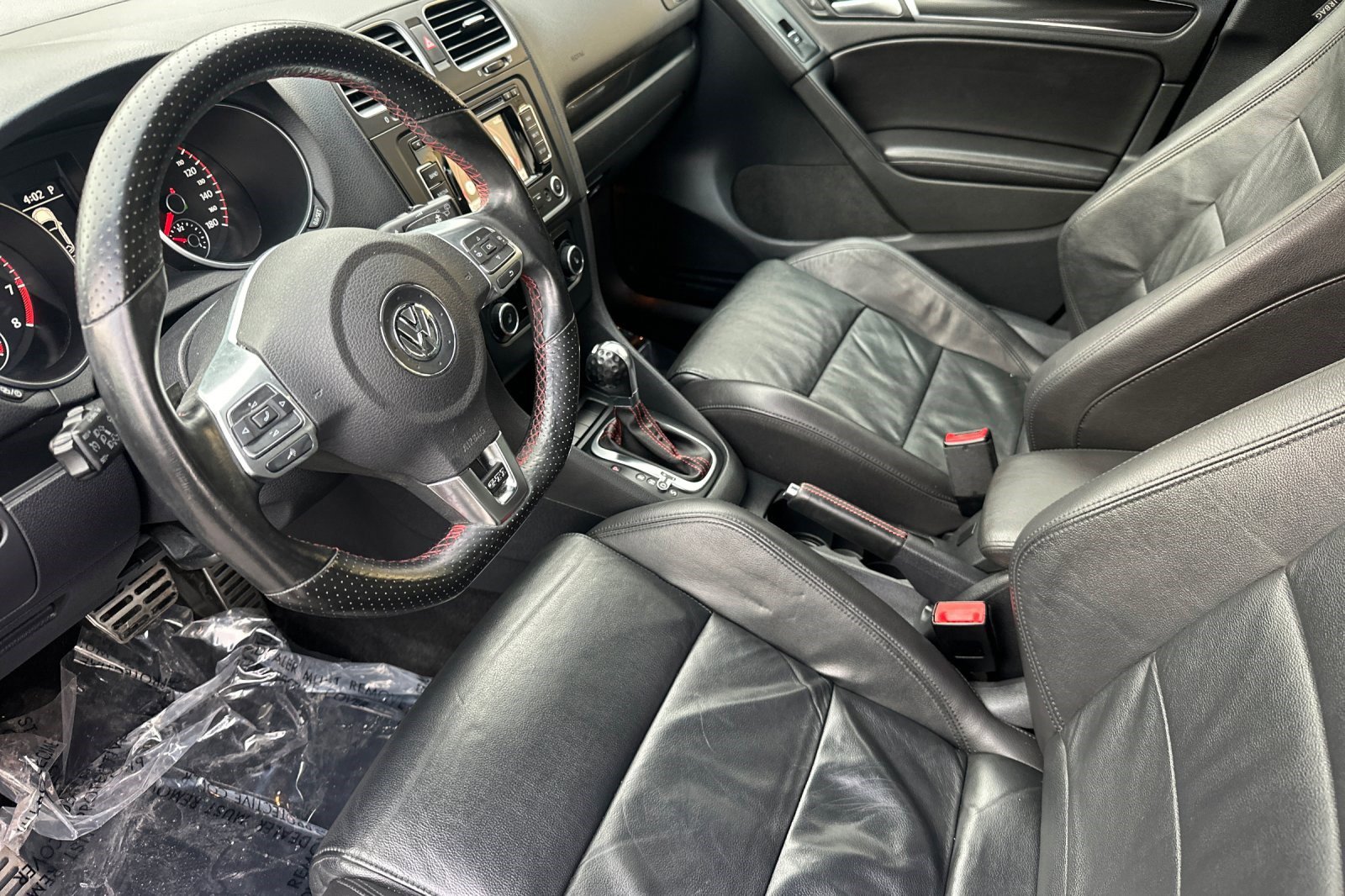 2013 Volkswagen Golf GTI Driver's Edition photo 4