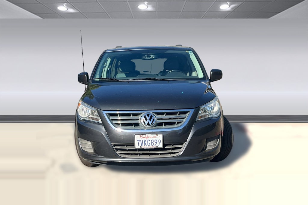 Used 2012 Volkswagen Routan 4dr Wgn SE Van Passenger Van