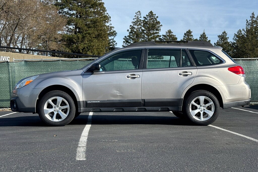 Used 2014 Subaru Outback 4dr Wgn H4 Auto 2.5i SUV