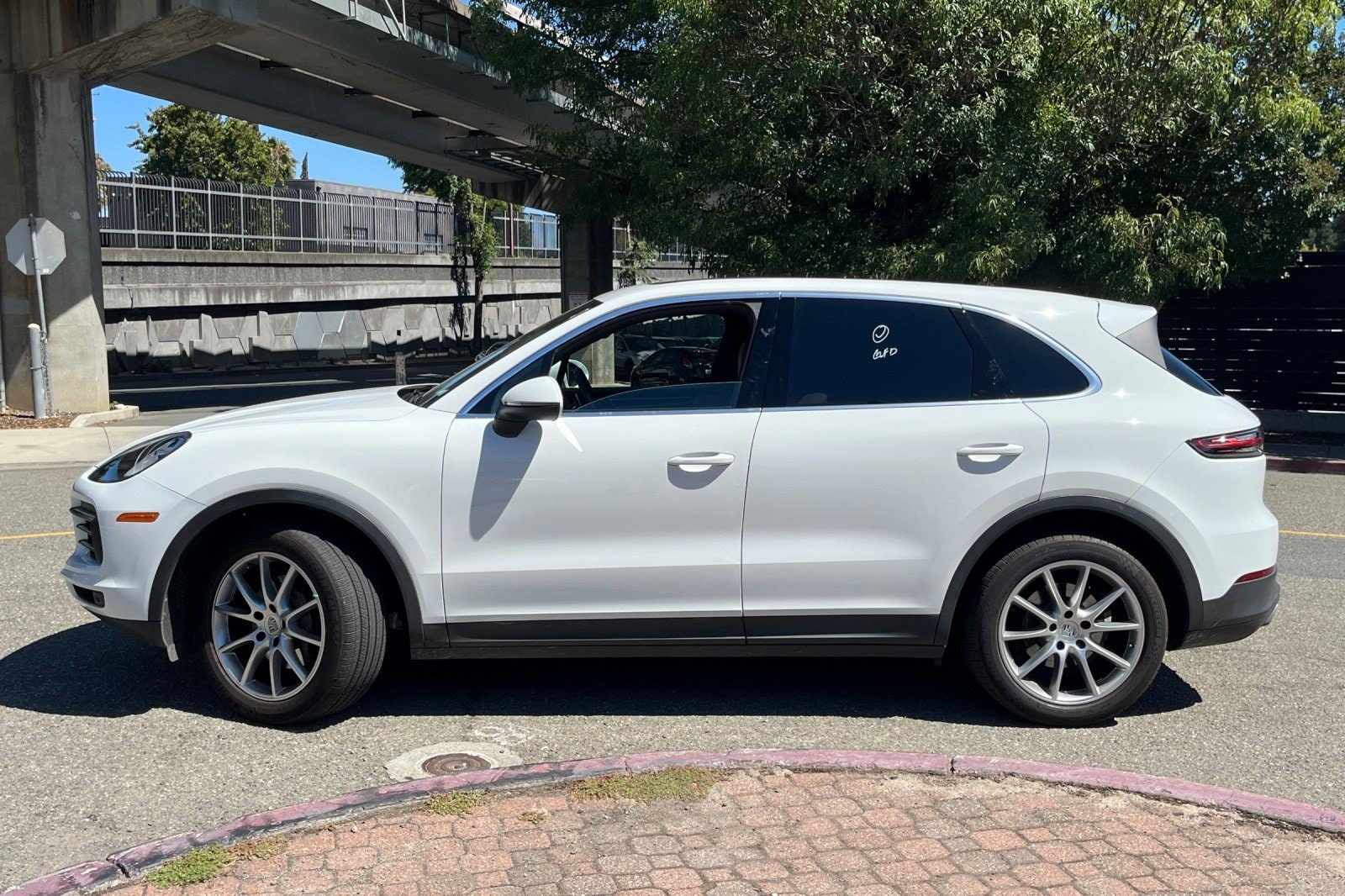 Cayenne AWD SUV