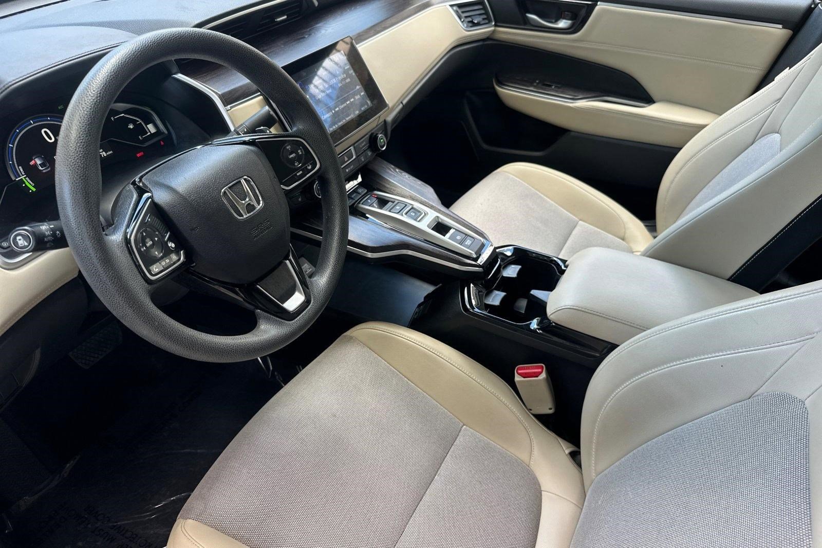 Clarity Plug-In Hybrid Coupe Sedan