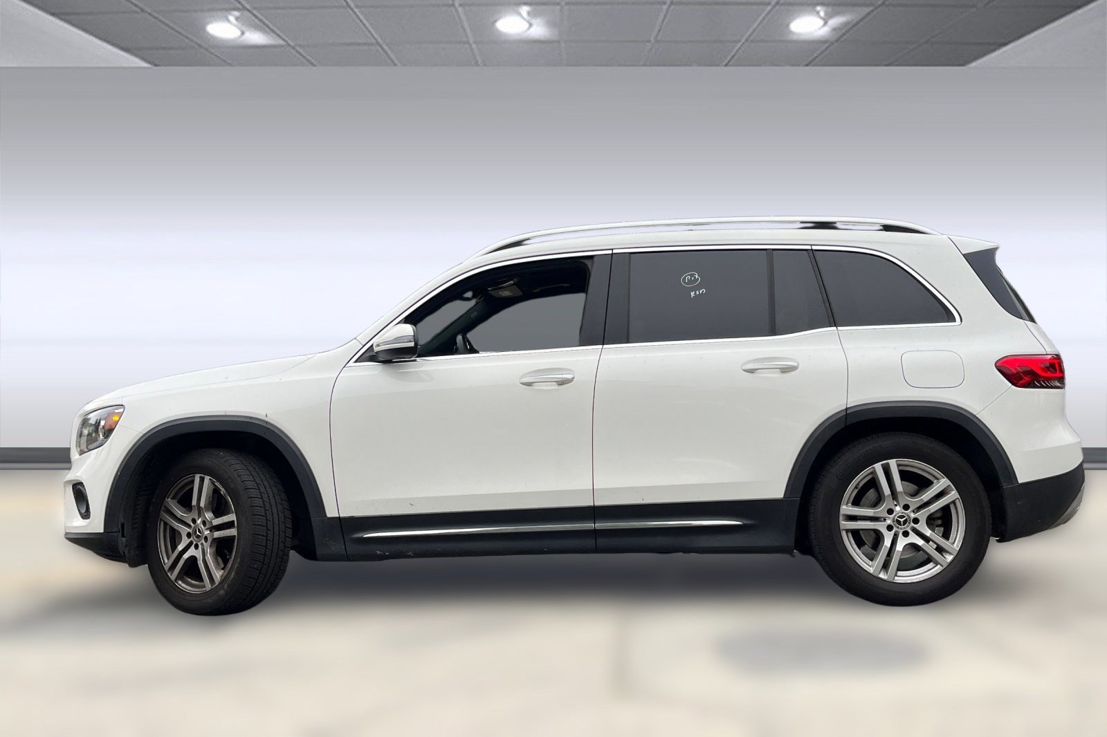 2020 Mercedes Benz GLB 250 4MATIC photo 2