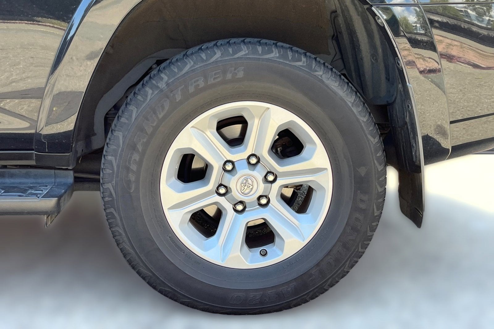 2021 Toyota 4Runner SR5 2WD photo 6