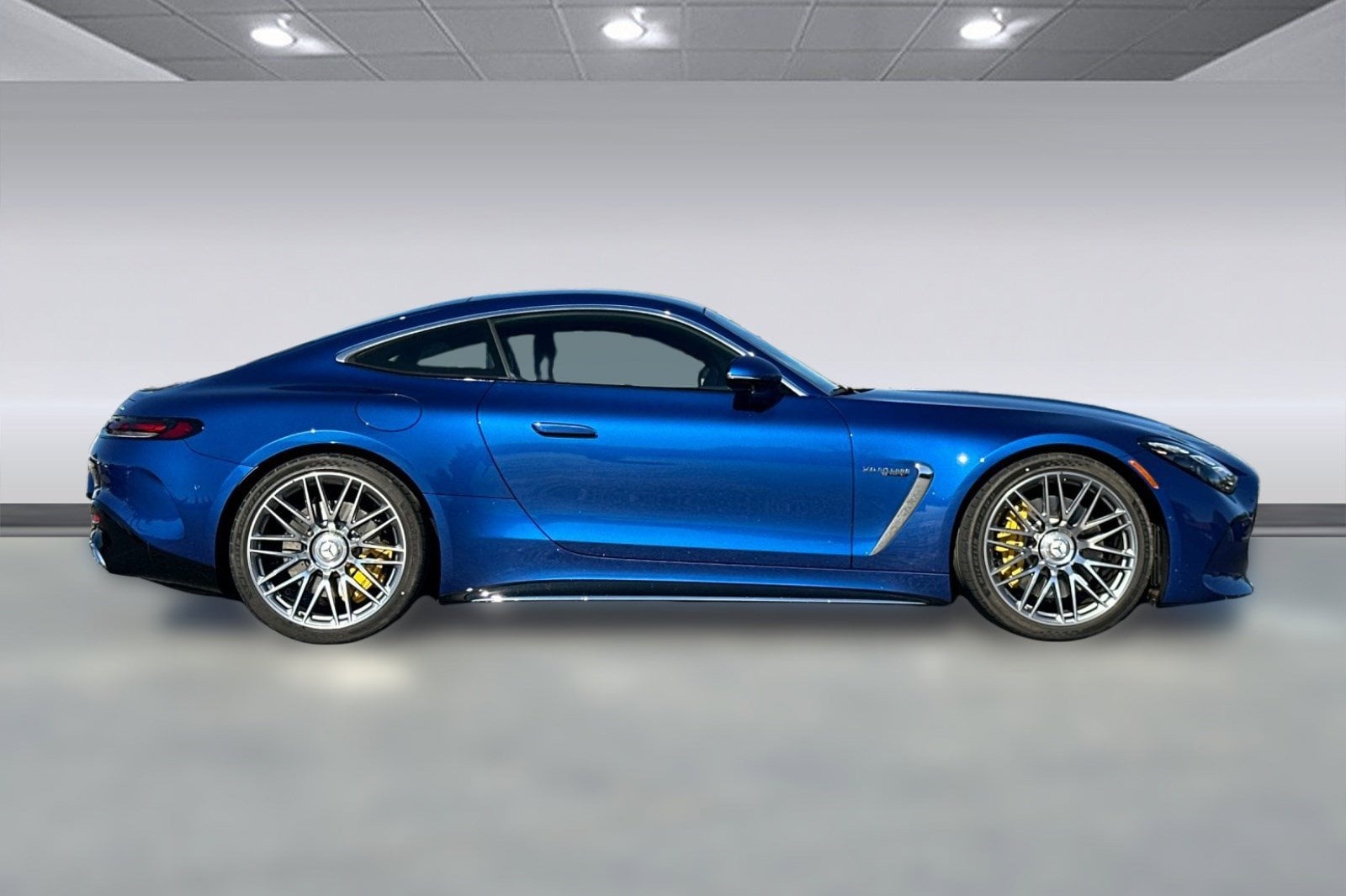 2025 Mercedes-Benz AMG GT Coupe 63 - Photo 8