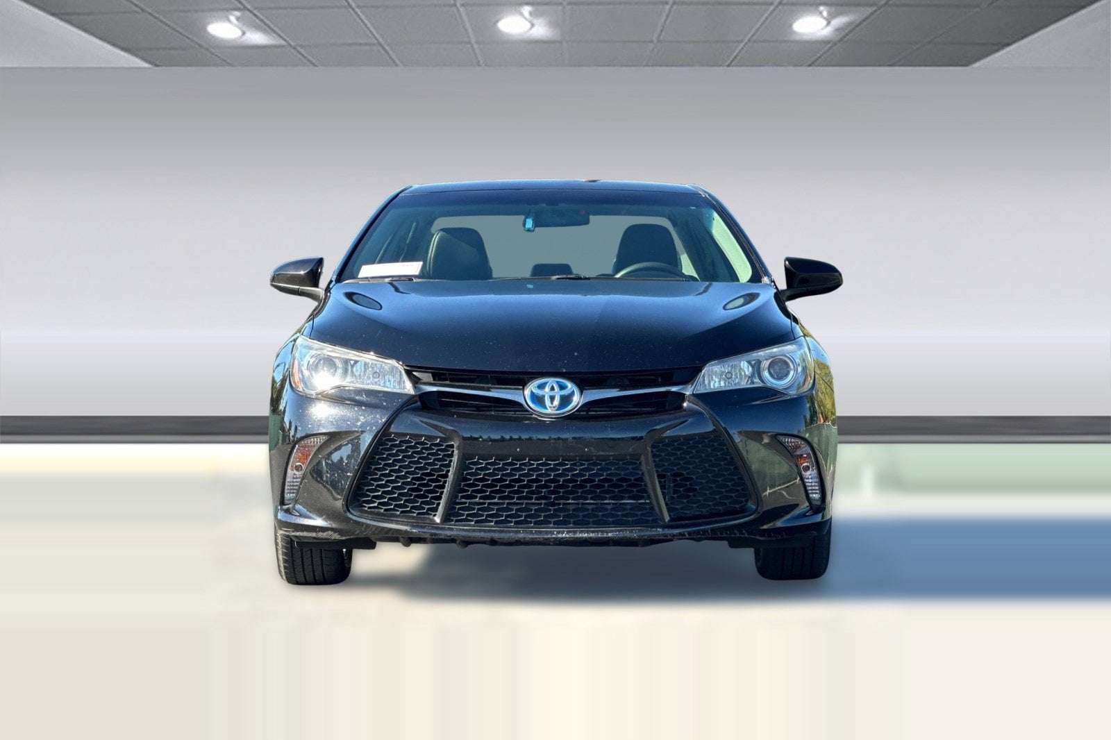 2016 Toyota Camry Hybrid 4dr Sdn SE photo 4
