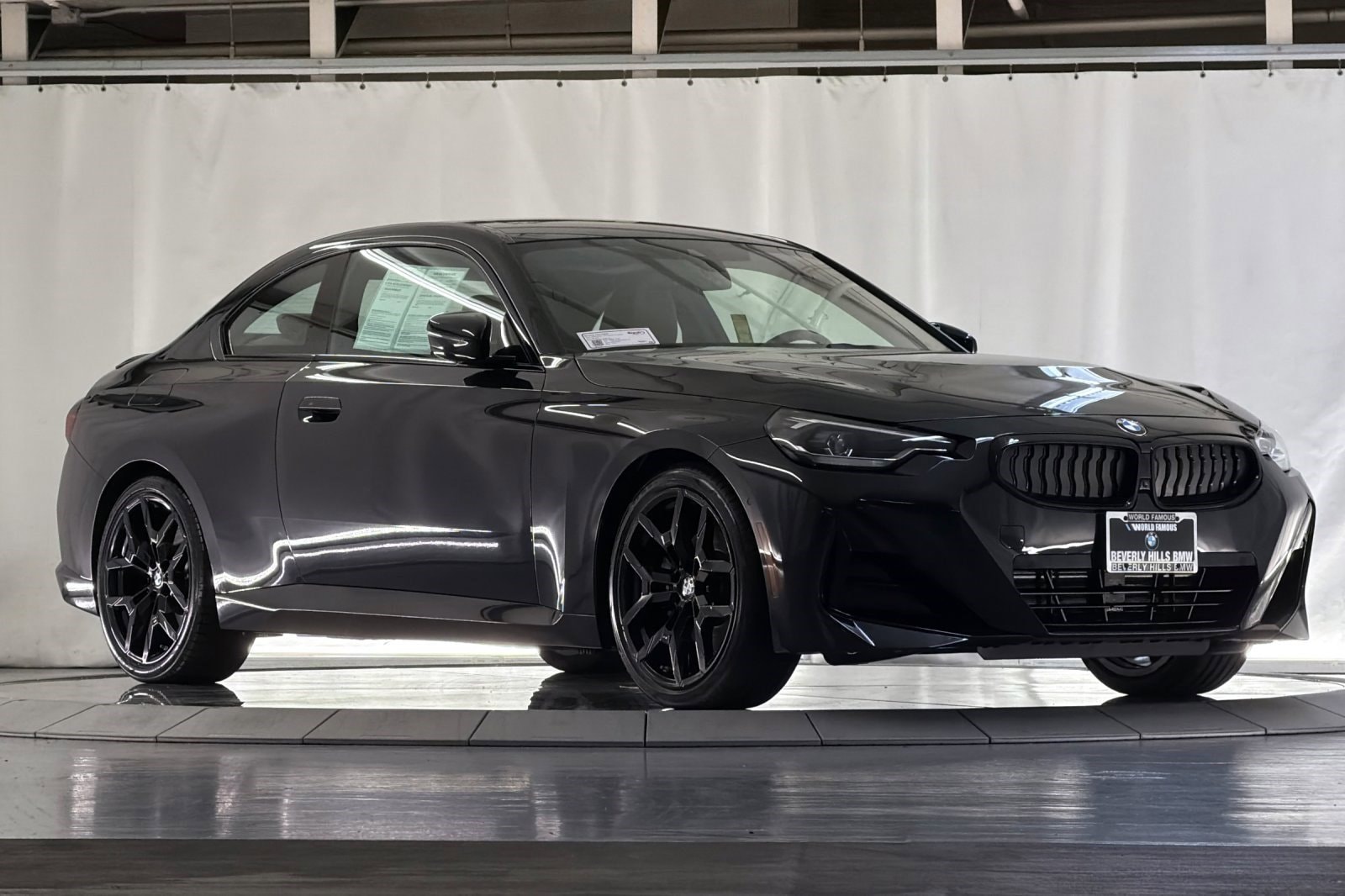 2025 BMW 230i photo 6