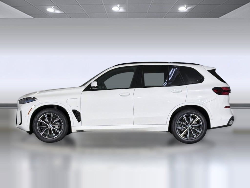 New 2026 BMW X5 PHEV xDrive50e SUV