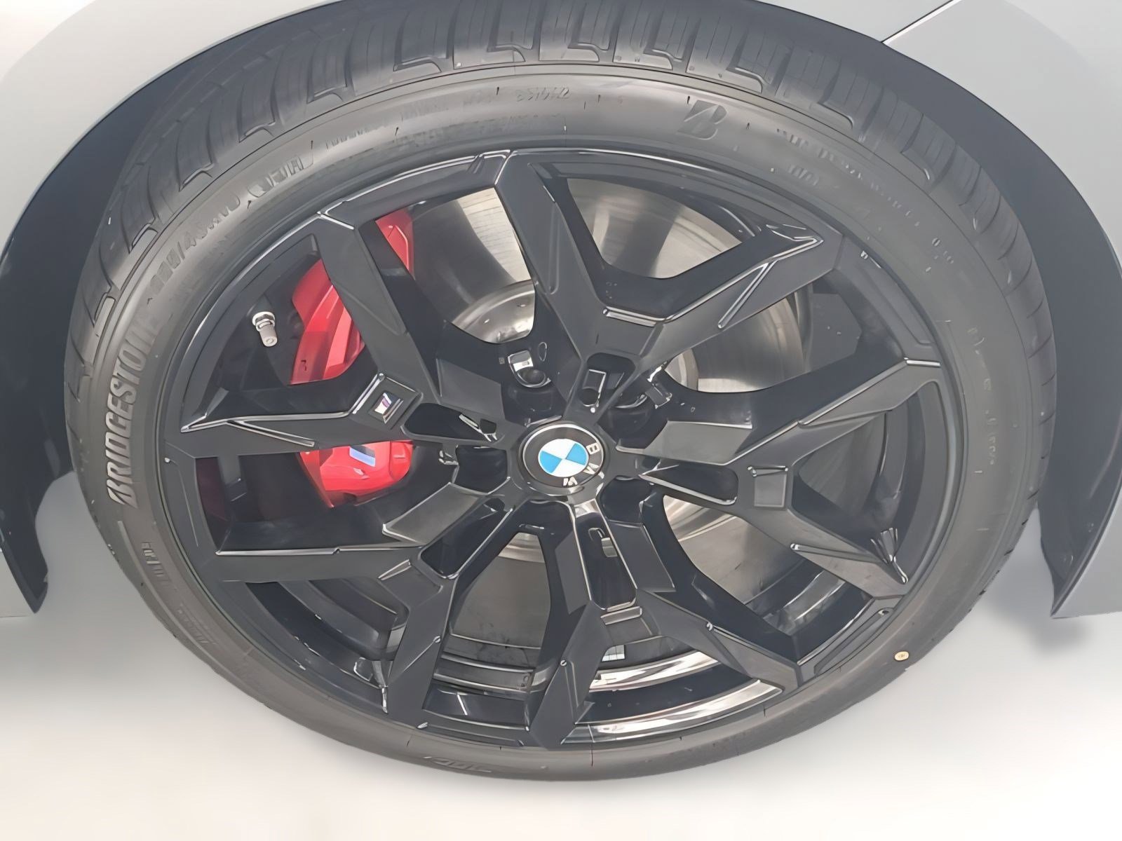 2025 Bmw 230i Coupe photo 3