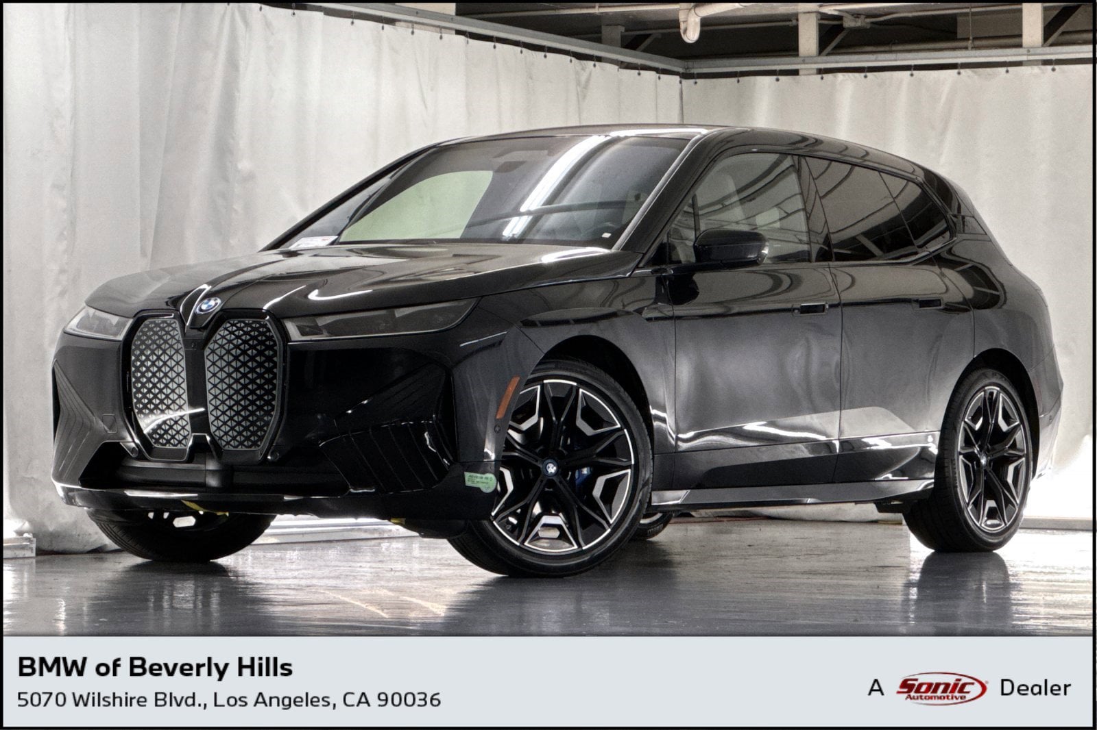 2023 BMW iX Base's photo