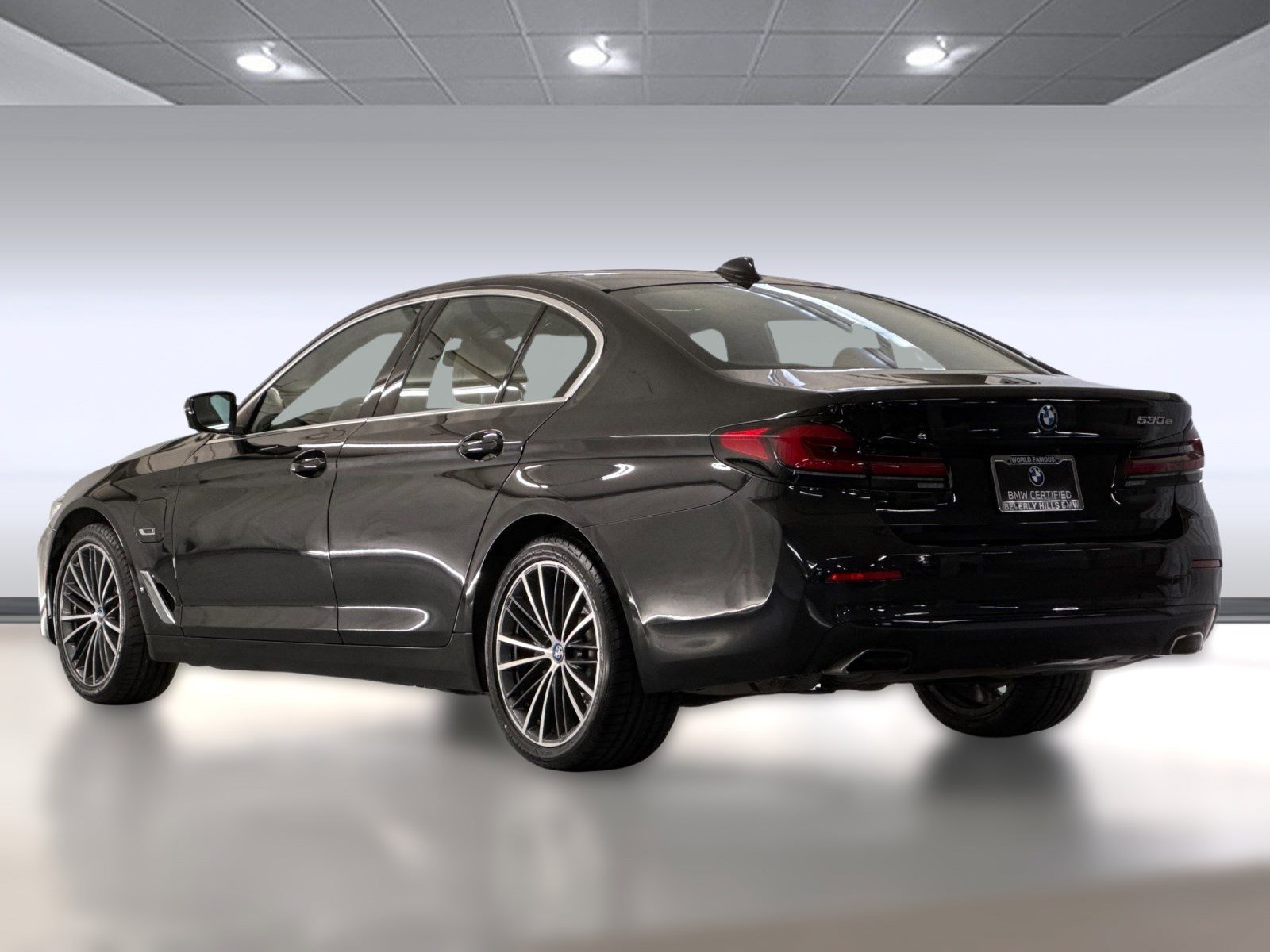 2023 Bmw 530e 5-Series photo 3