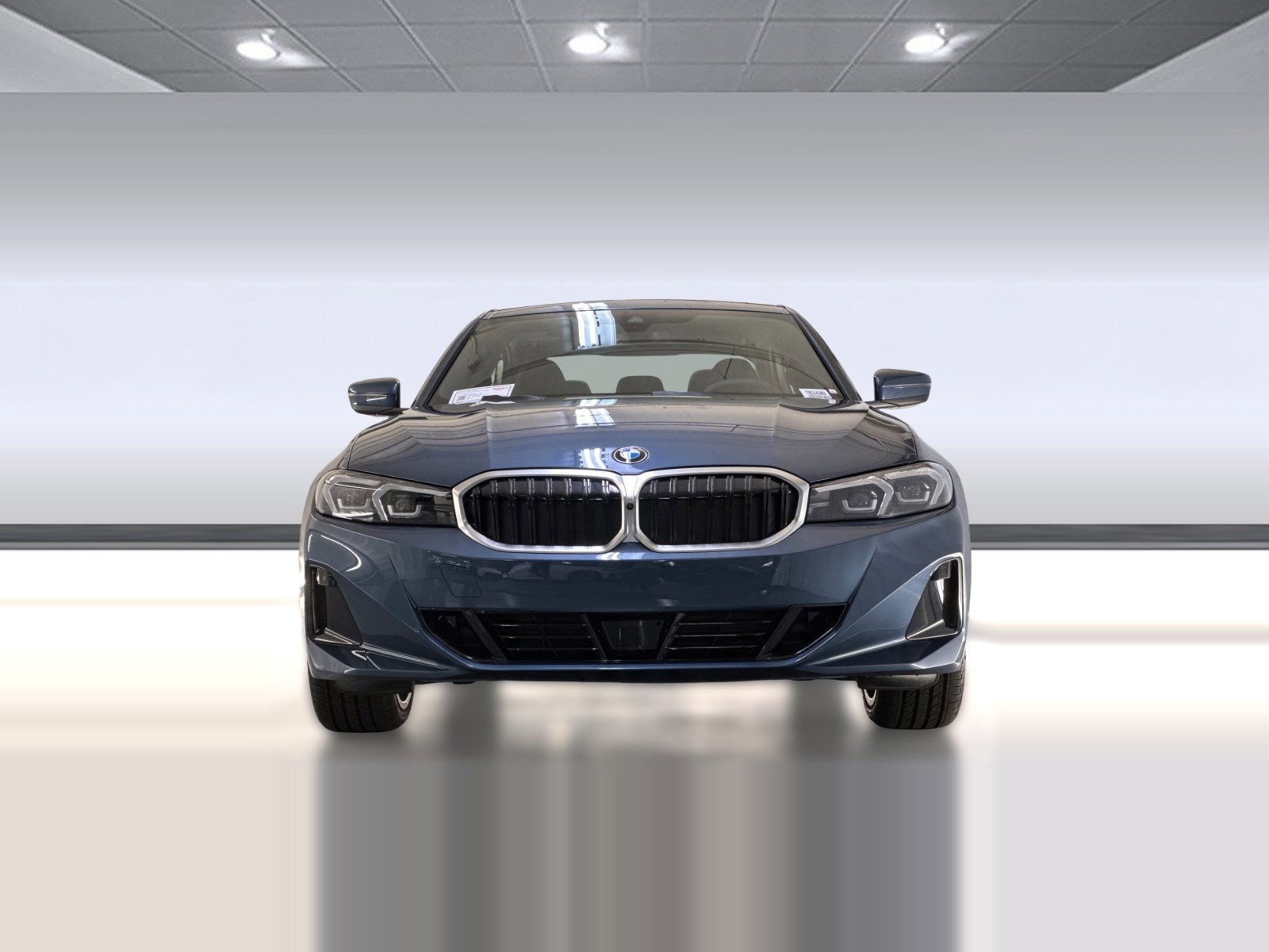 2026 BMW 330i photo 5