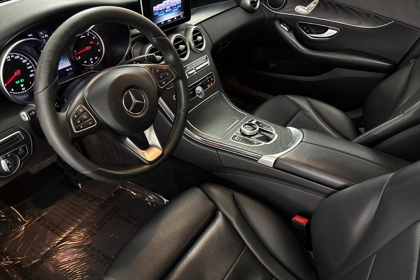 2017 Mercedes Benz C 300 Sedan photo 4