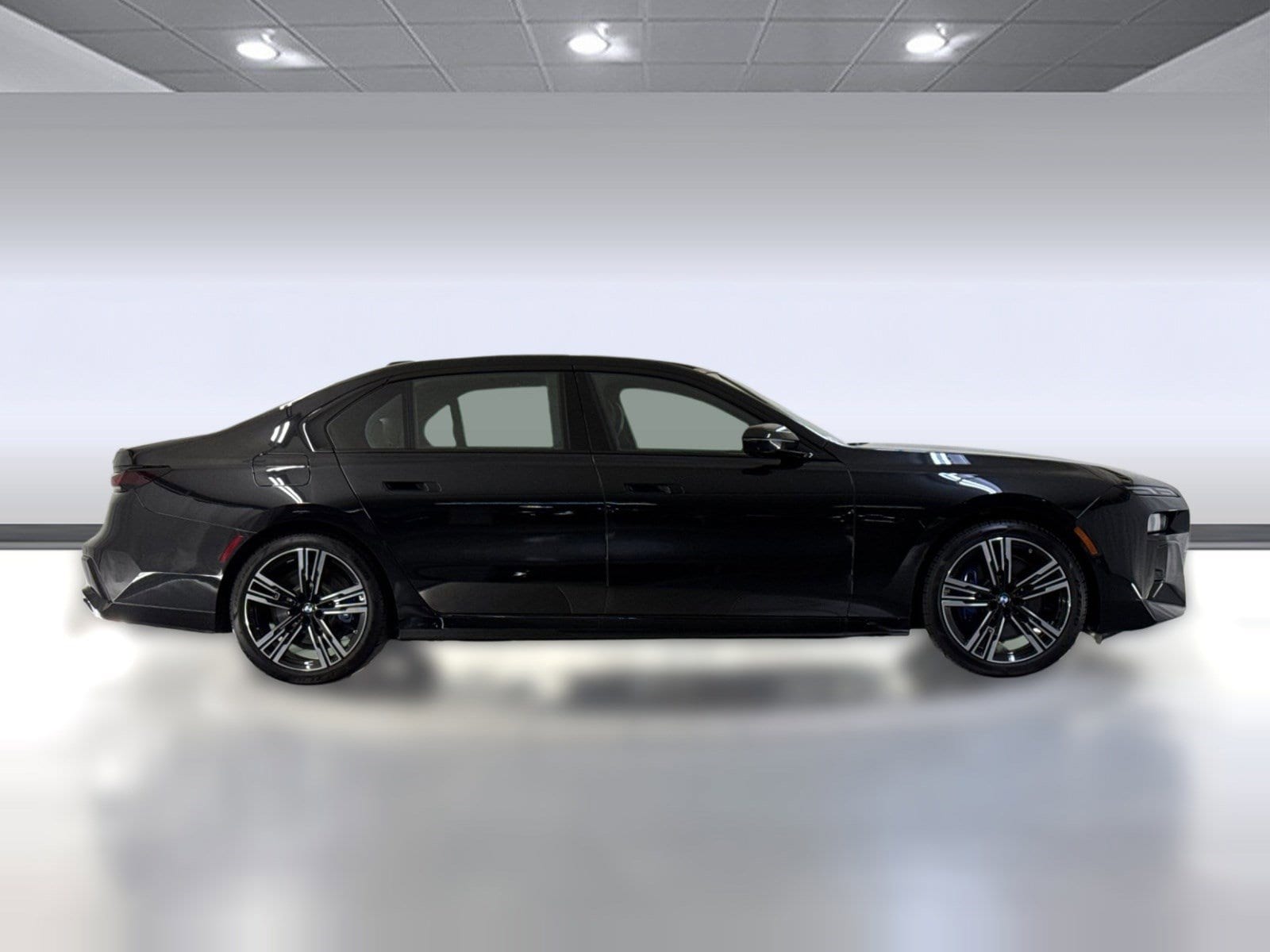 2025 BMW 7 Series 760i - Photo 8