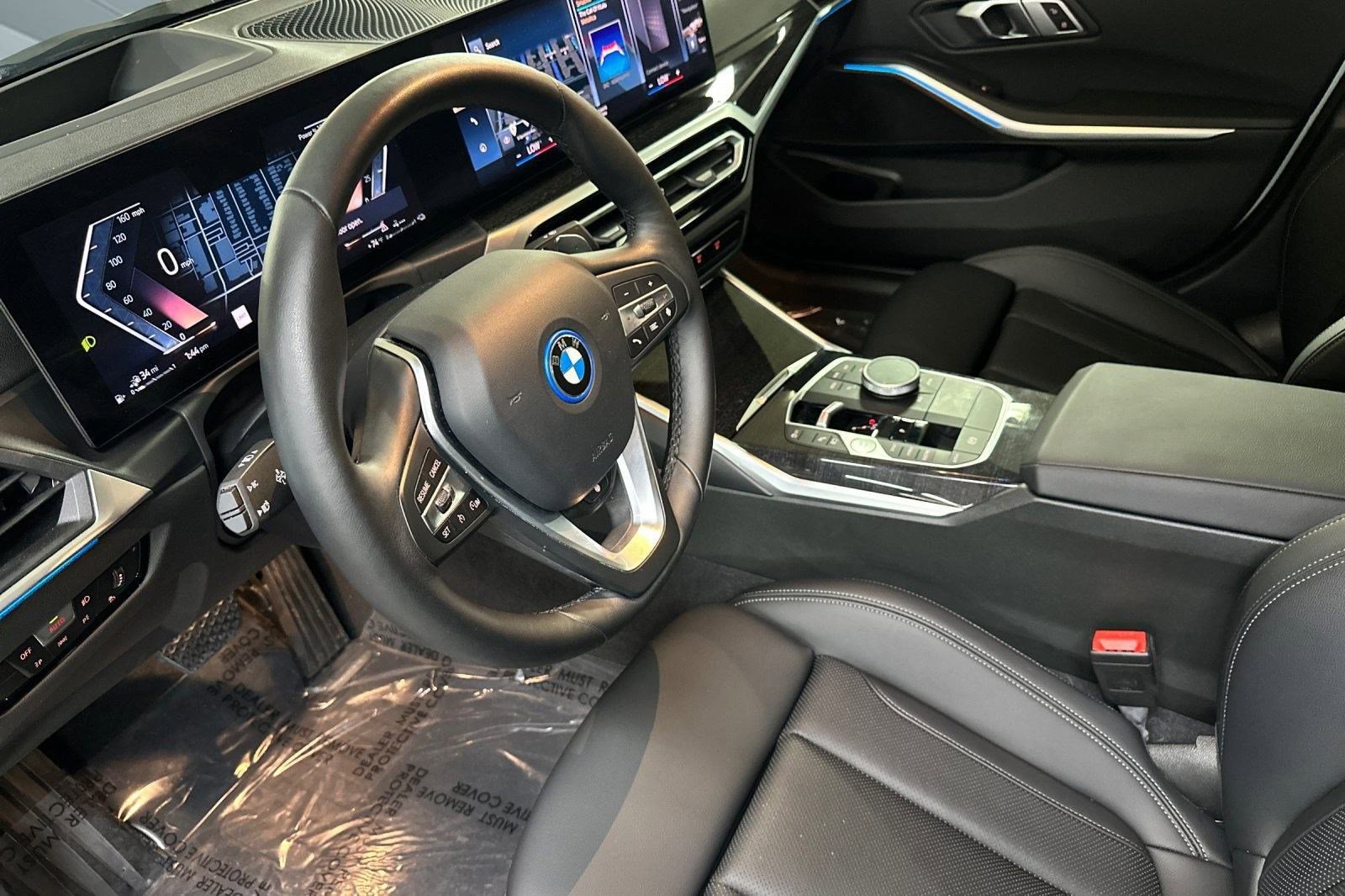 2023 Bmw 330e 3-Series photo 4