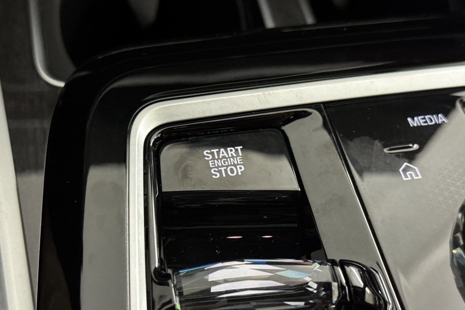 2026 BMW 7 Series 750e - Photo 28