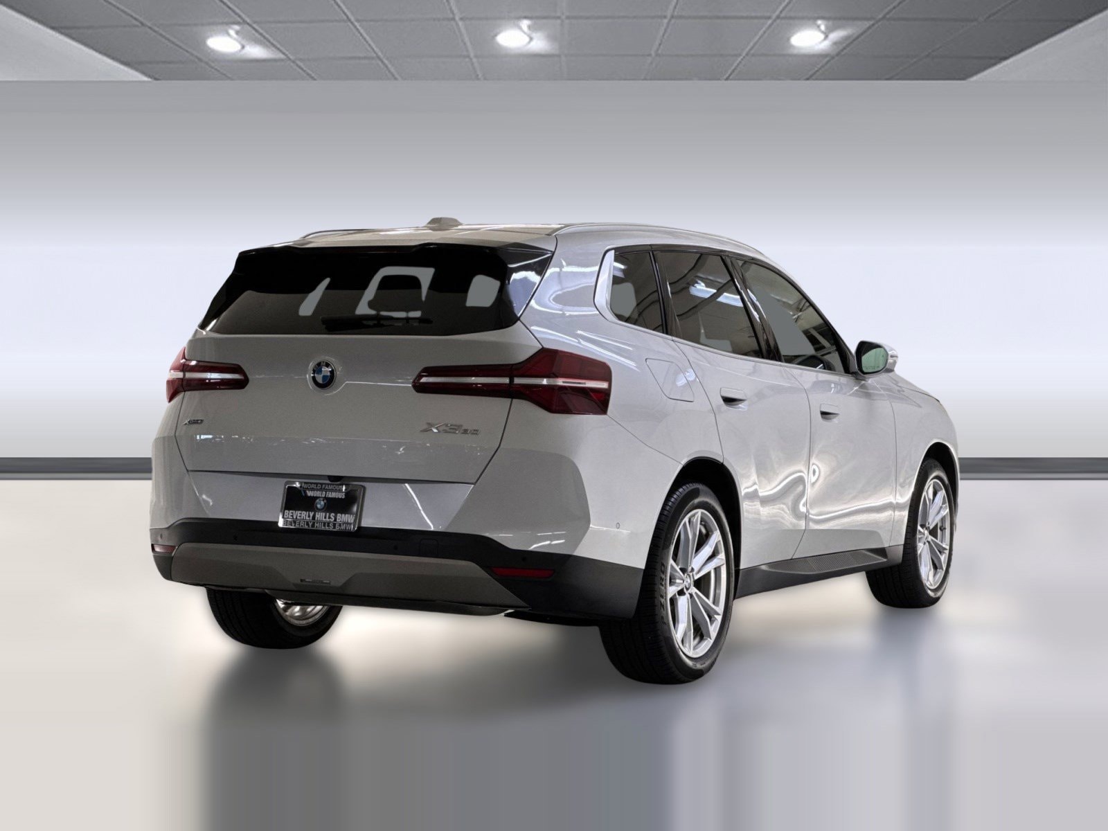 2025 BMW X3 30 xDrive photo 3