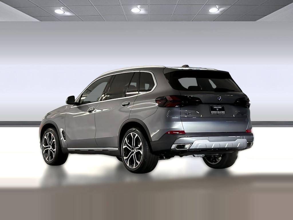 New 2026 BMW X5 sDrive40i SUV