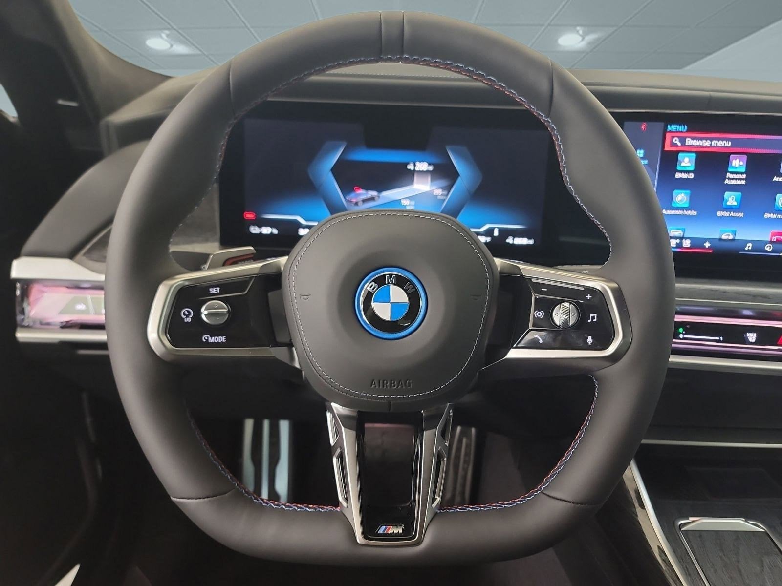 2025 BMW i7 M70 - Photo 10