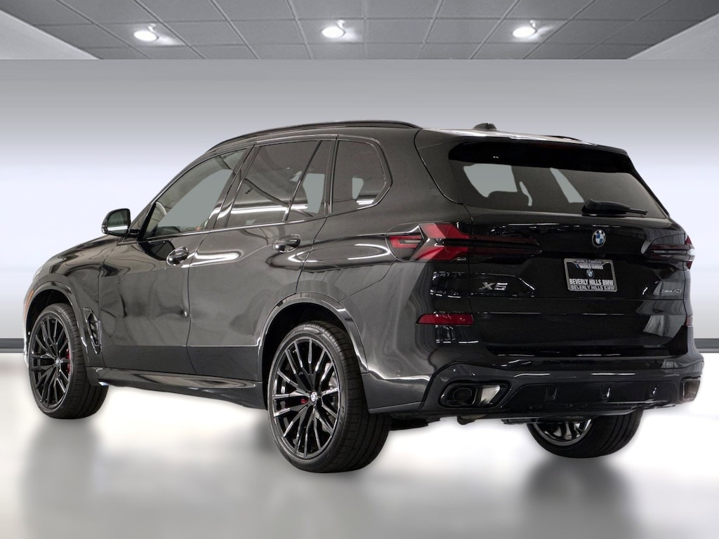 New 2026 BMW X5 sDrive40i SUV