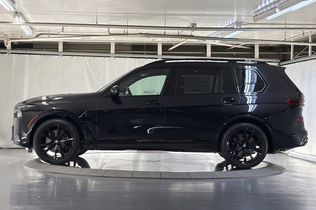 New 2027 BMW X7 M60i SUV