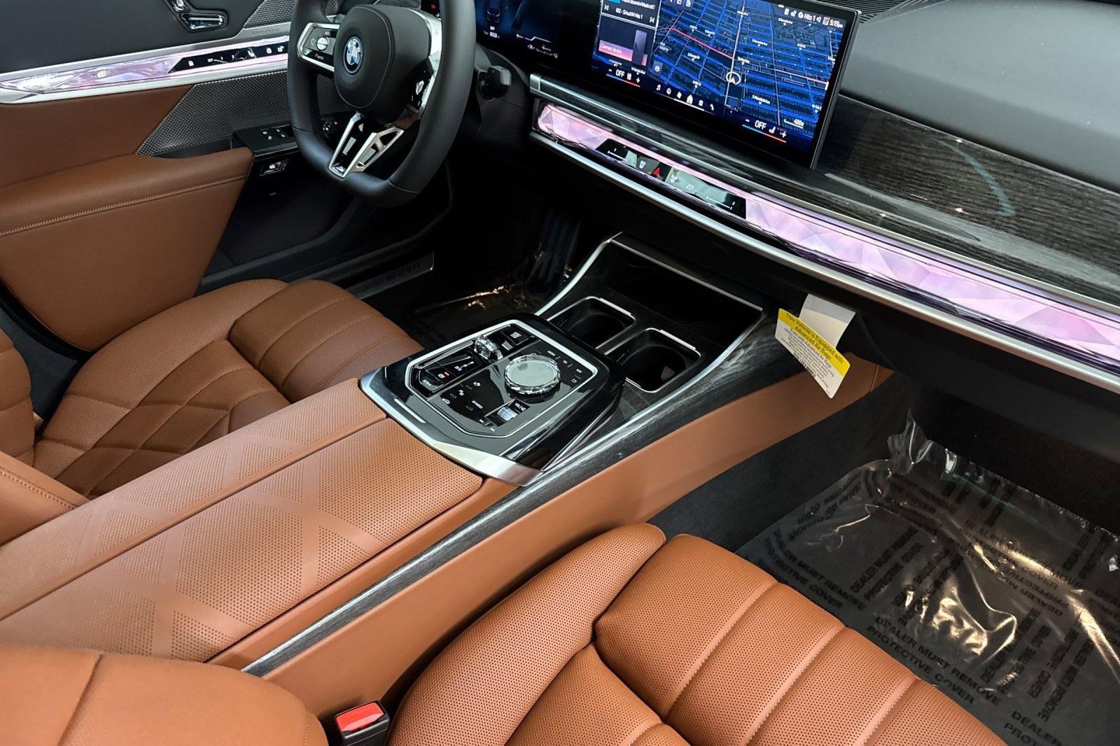 2026 BMW 7 Series 750e - Photo 27