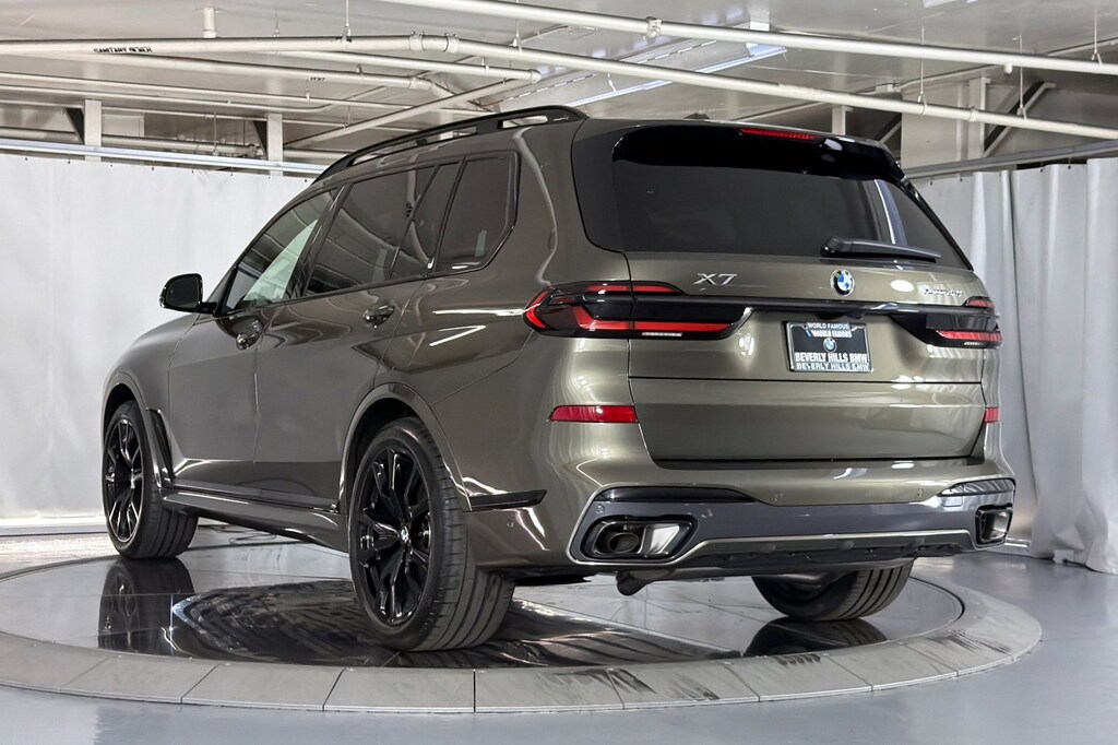 New 2027 BMW X7 xDrive40i SUV