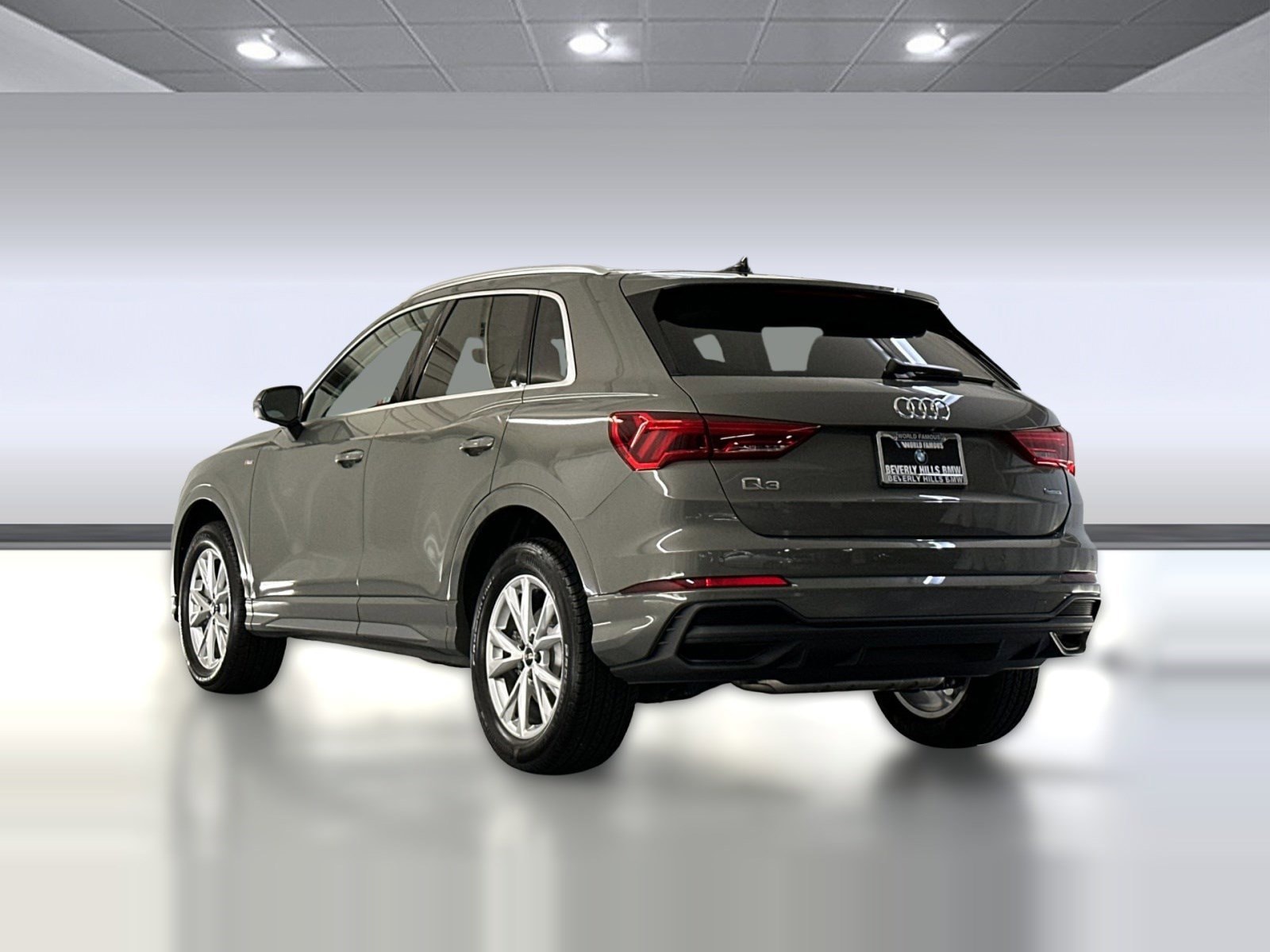 2025 Audi Q3 S line Premium Plus photo 2