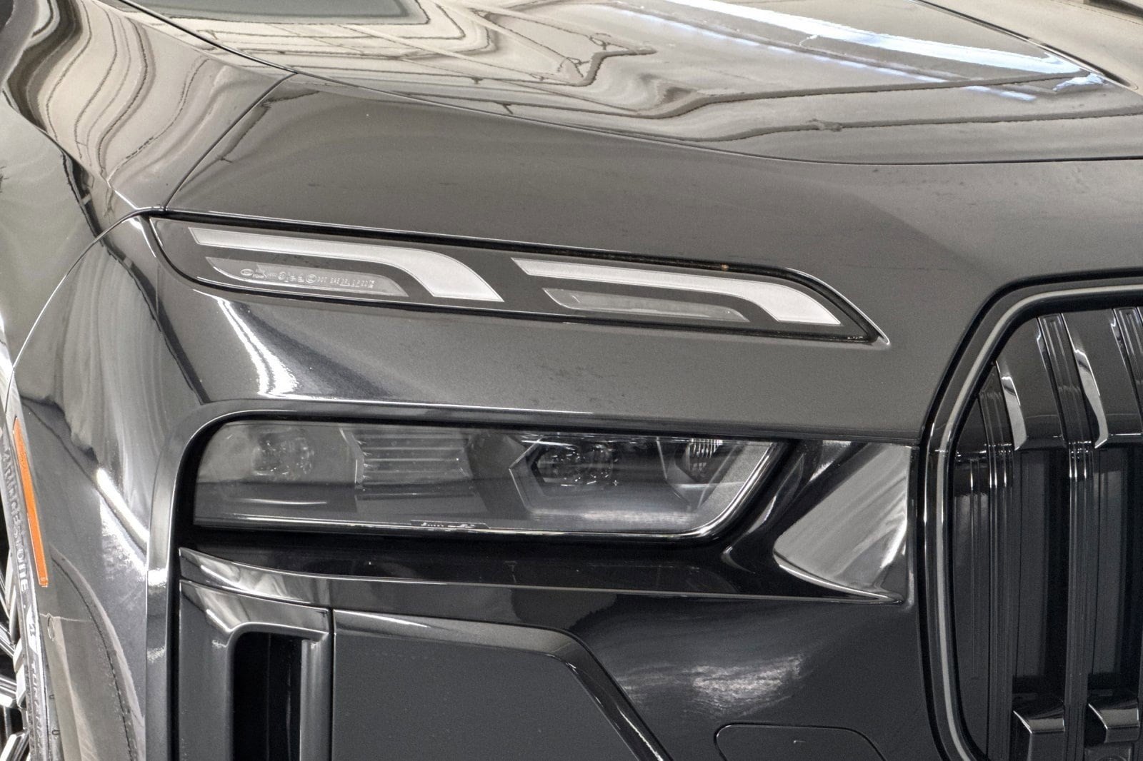 2025 BMW 7 Series 760i - Photo 11