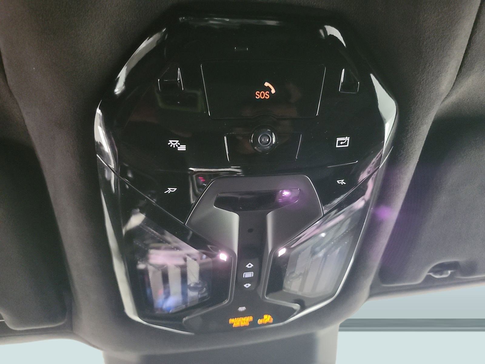 2025 BMW i7 M70 - Photo 19