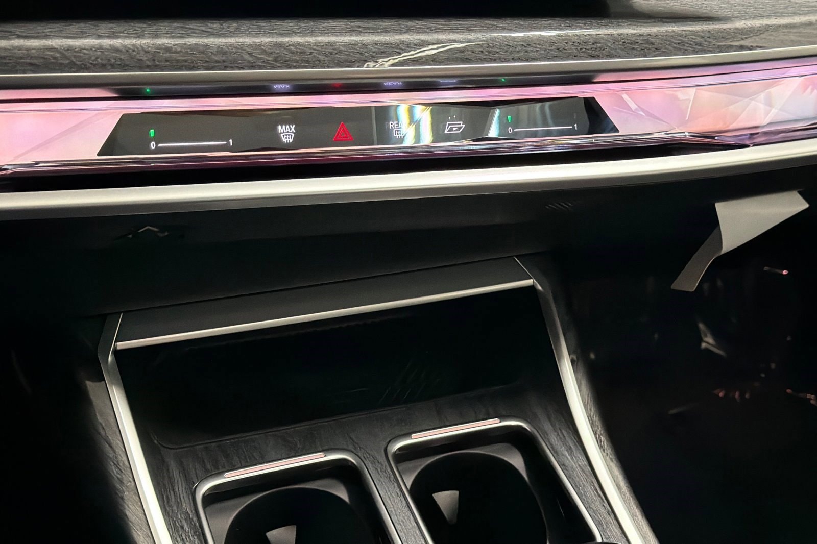 2025 BMW i7 50 - Photo 18