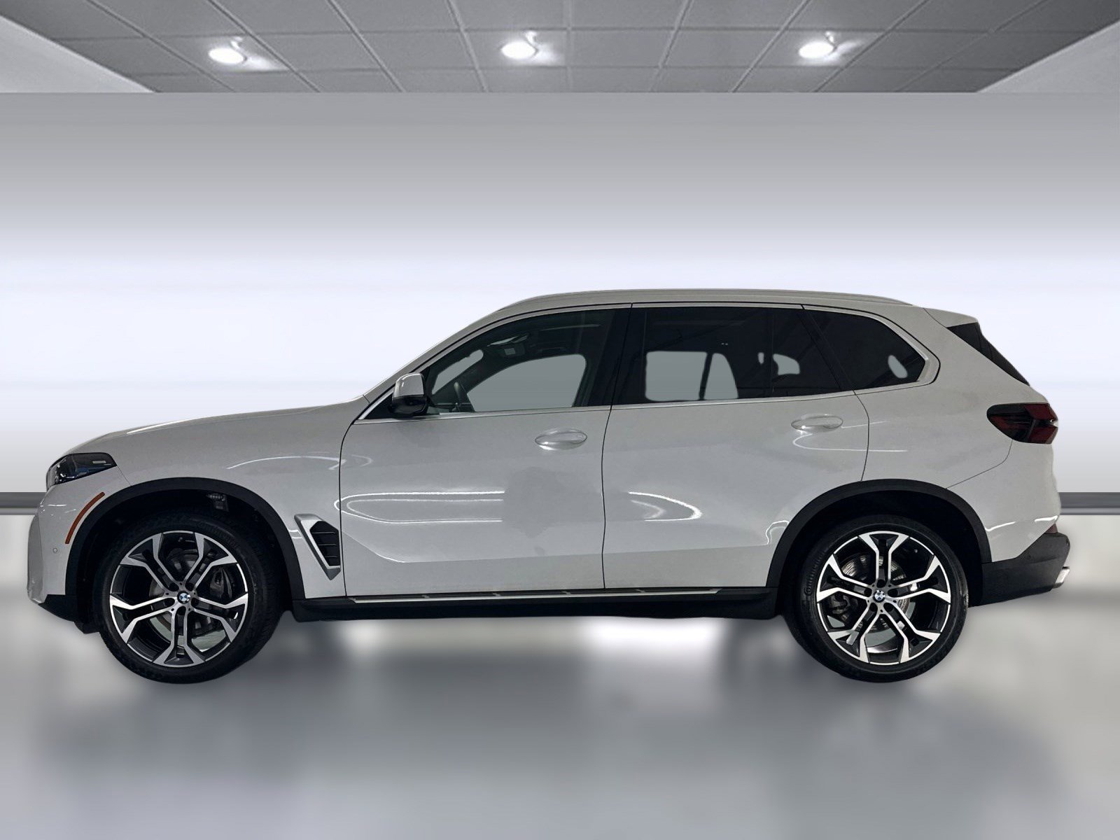 2025 Bmw X5 sDrive40i photo 2