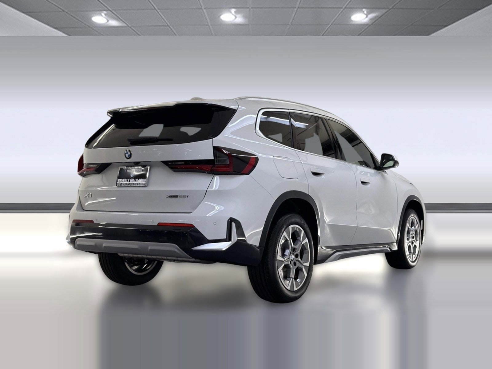 2026 BMW X1 xDrive28i photo 3