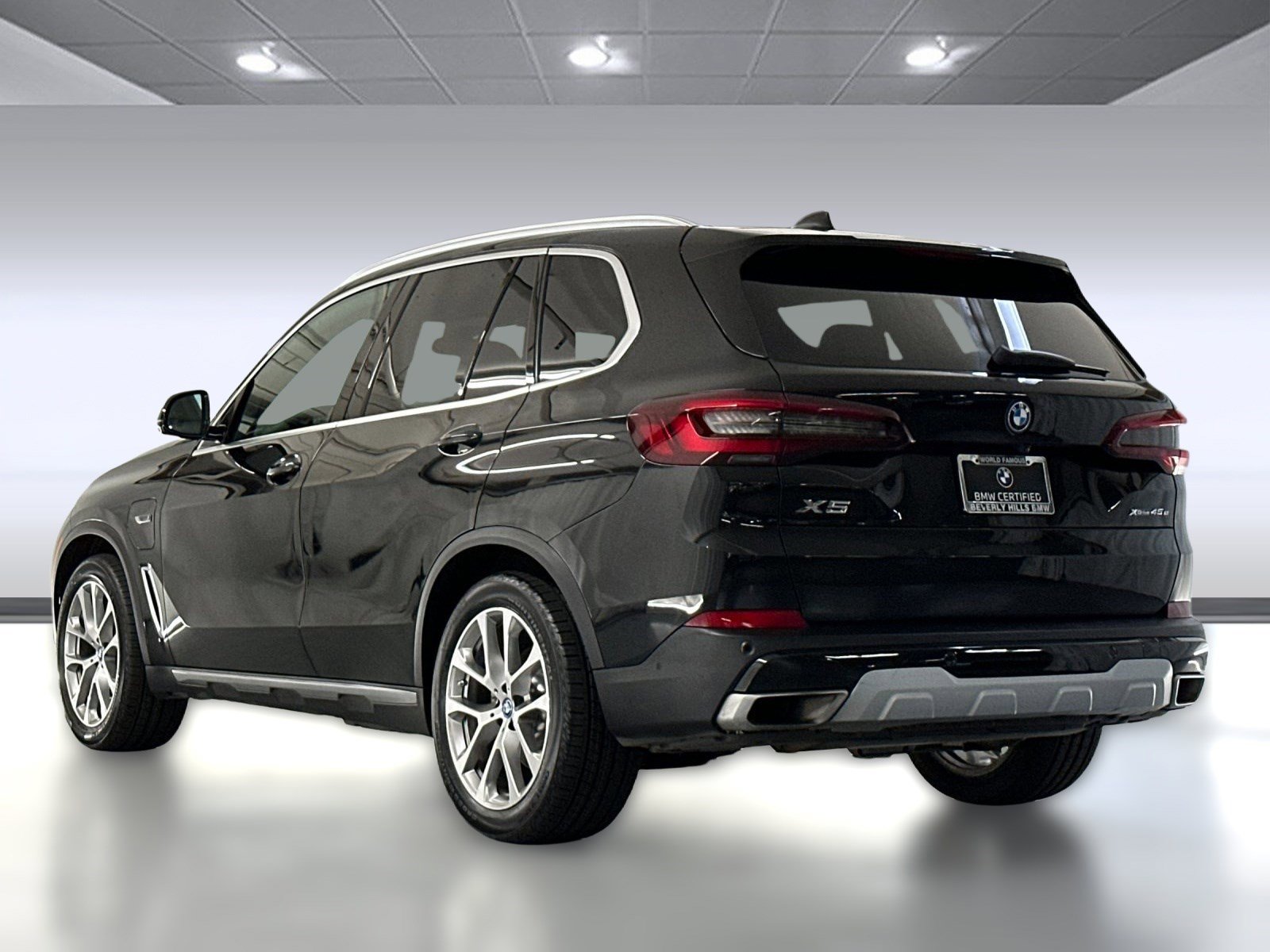 2023 Bmw X5 xDrive45e photo 3