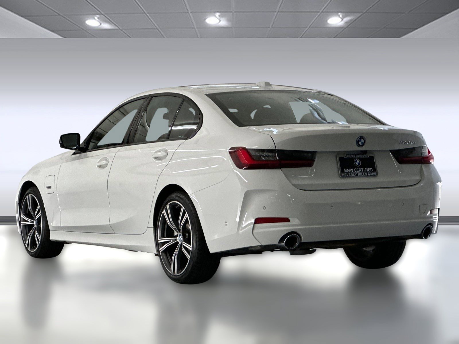 2023 Bmw 330e photo 3