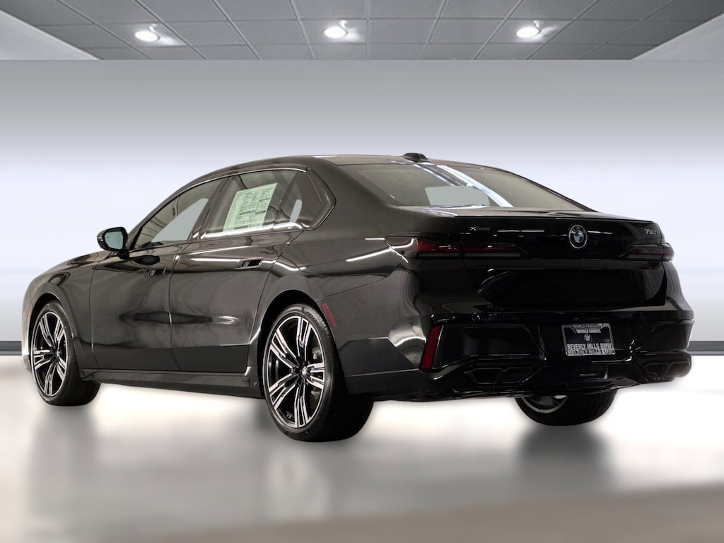 New 2026 BMW 760i xDrive Sedan