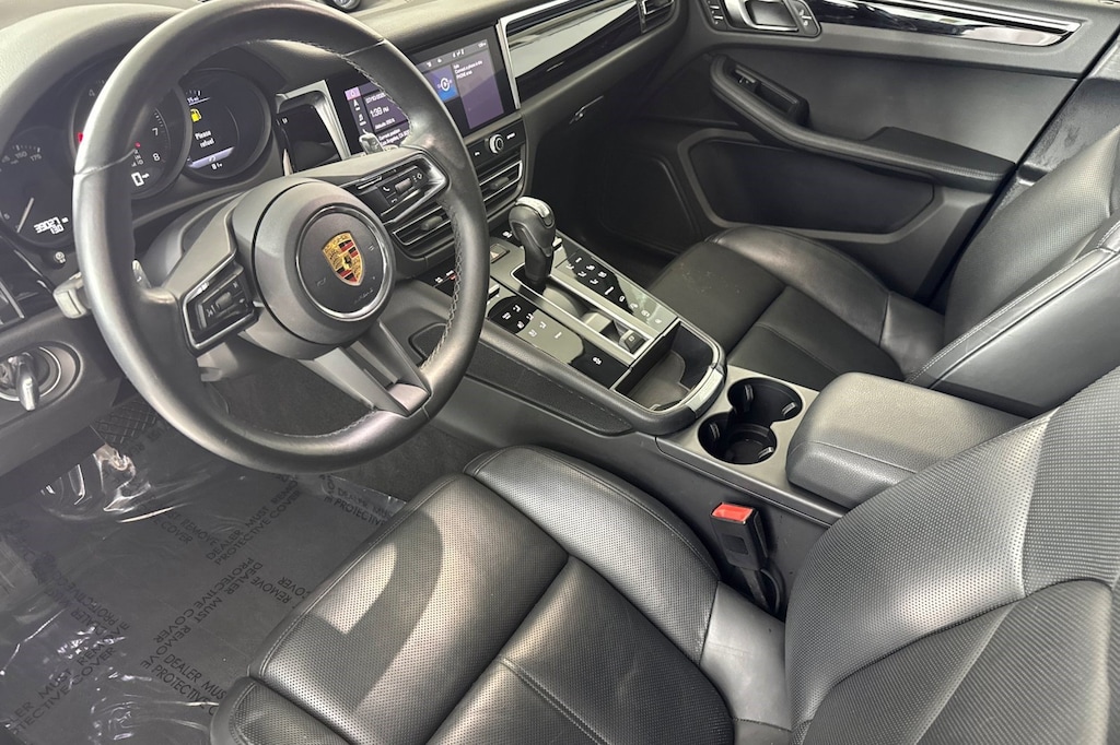 Used 2023 Porsche Macan Macan (AWD) SUV