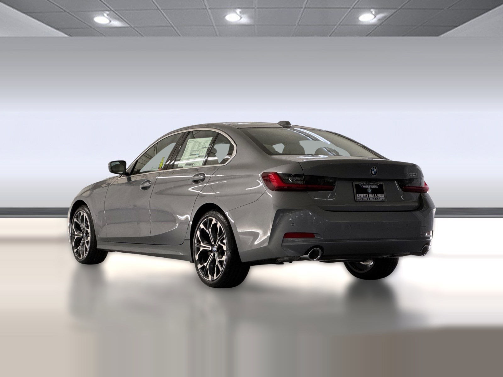 2026 BMW 330i photo 2