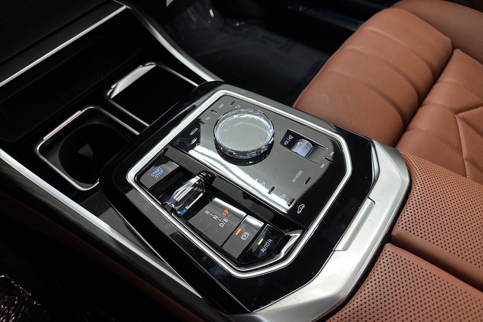 2025 BMW i7 60 - Photo 17