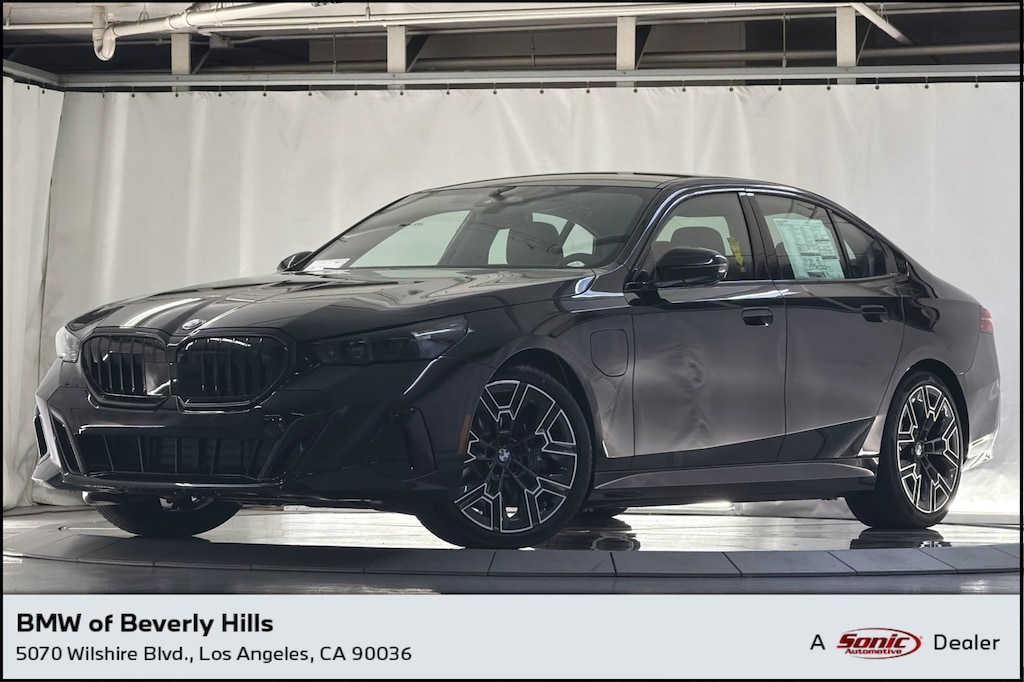 New 2027 BMW 550e xDrive Sedan