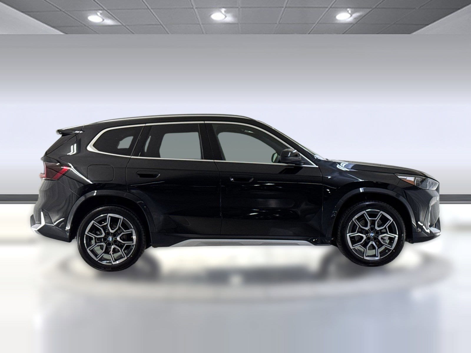 2026 BMW X1 xDrive28i photo 3