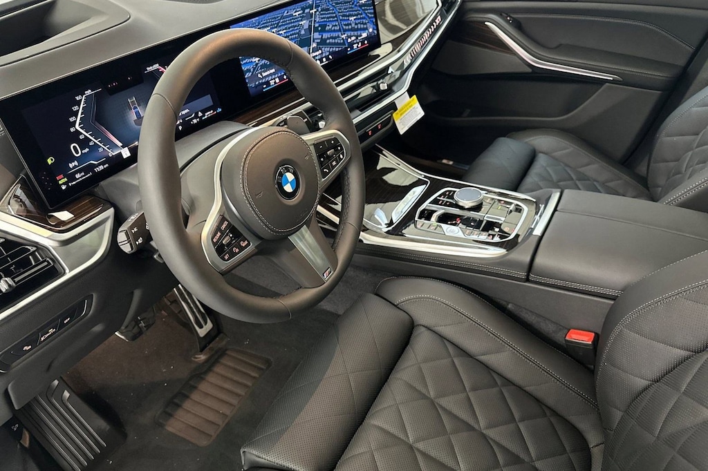 New 2026 BMW X7 xDrive40i SUV