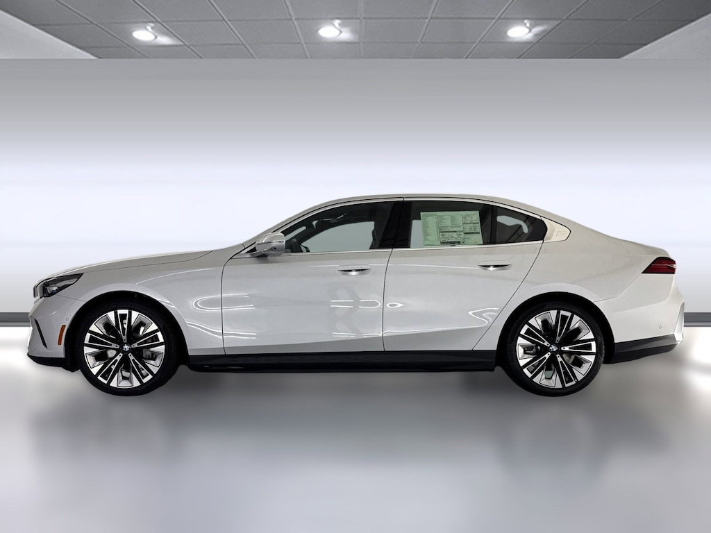 New 2026 BMW i5 xDrive40 Sedan