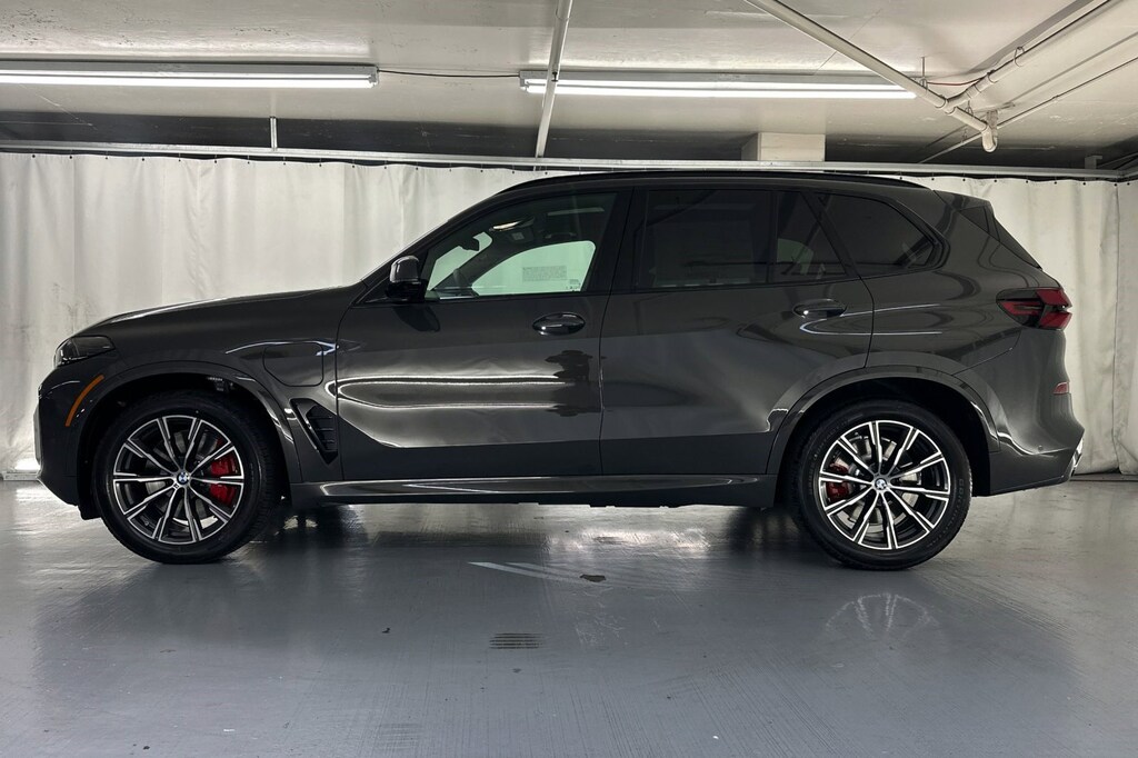 New 2026 BMW X5 PHEV xDrive50e SUV