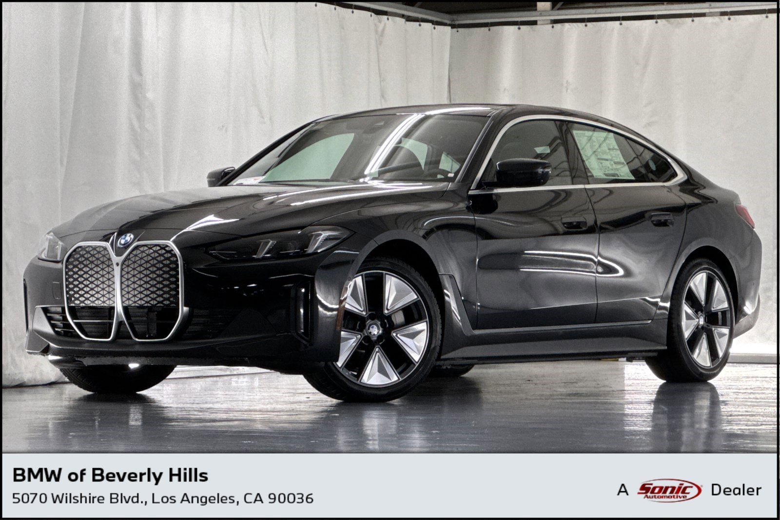 2025 BMW i4 40's photo