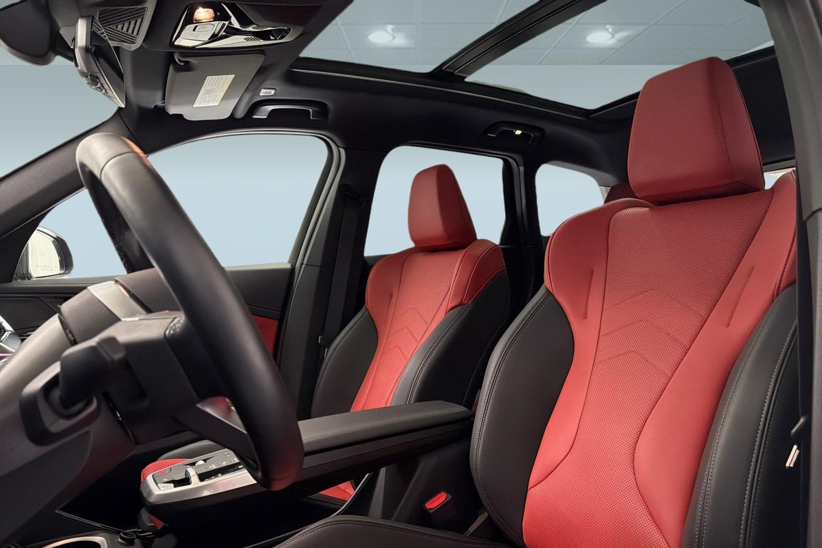 2025 BMW X1 xDrive28i photo 4