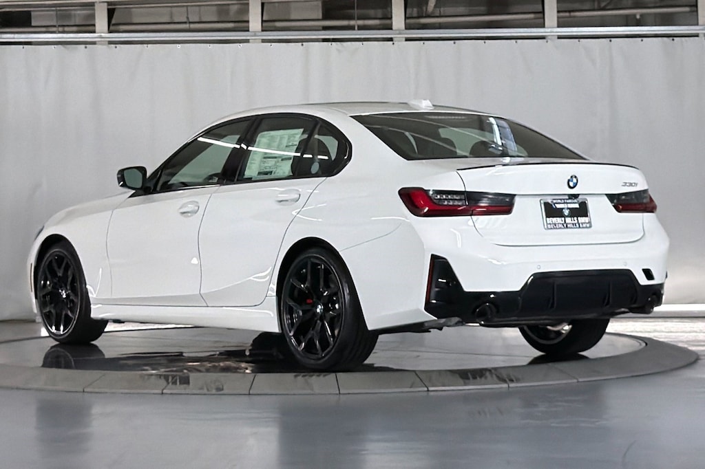 New 2026 BMW 330i Sedan